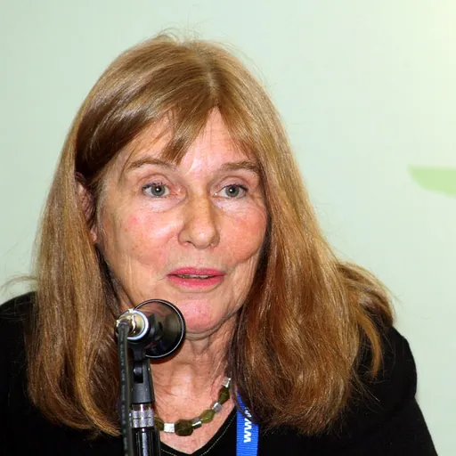 Portrait of Florence Hervé