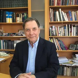Portrait of Aron Shai