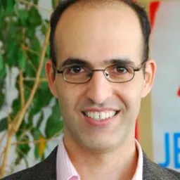 Portrait of Lior Navok