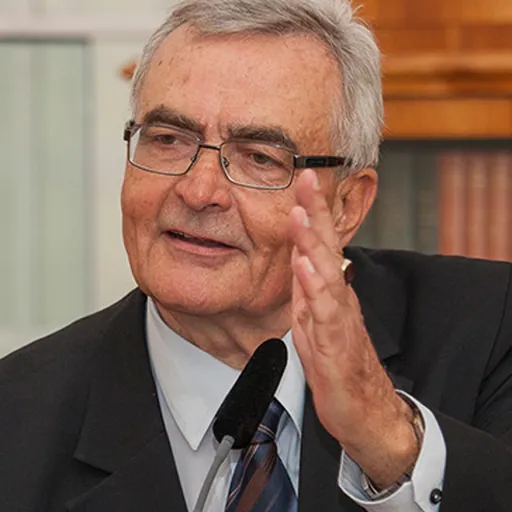 Portrait of Stefan Weinfurter