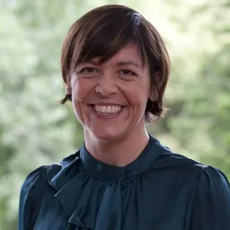 Portrait of Jan Logie