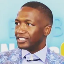Portrait of Uebert Angel