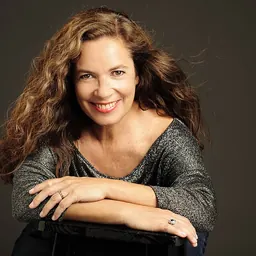 Portrait of Sandra Mihanovich