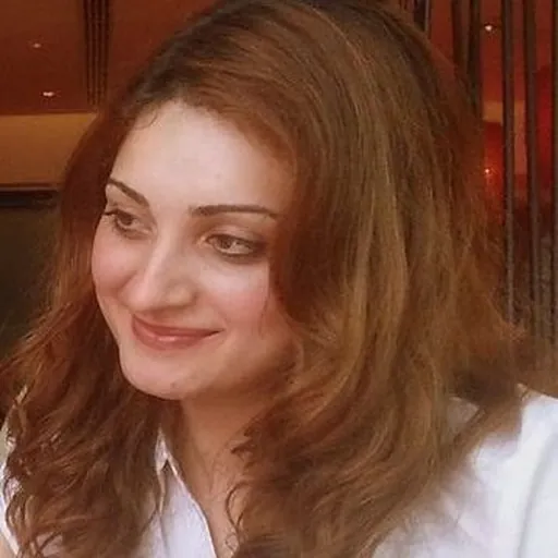 Portrait of Nida Jay