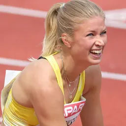 Portrait of Julia Henriksson