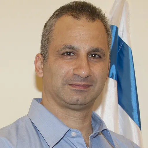 Portrait of Edy Cohen