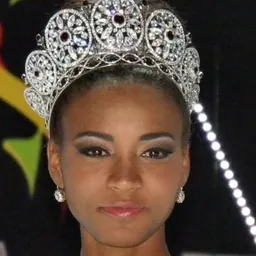 Portrait of Leila Lopes