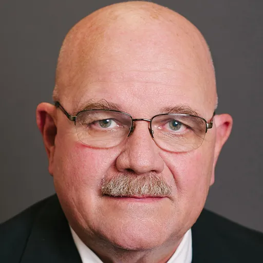 Portrait of Steve Tarvin