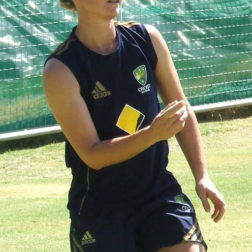 Portrait of Leah Poulton