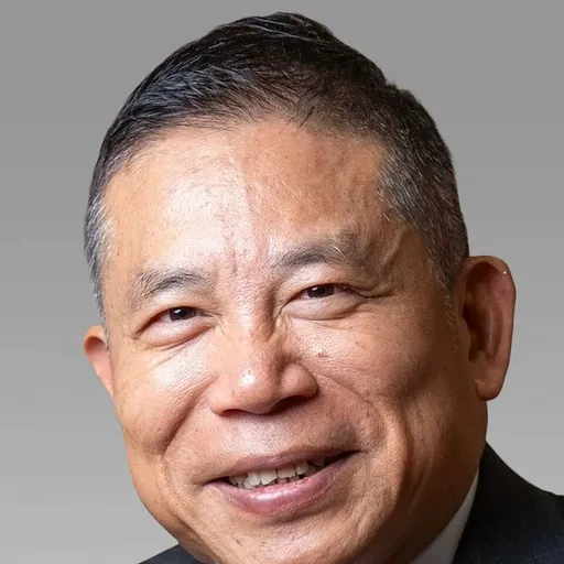 Portrait of Paul Liu