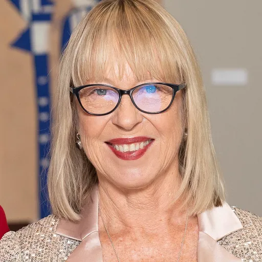 Portrait of Michele Hine