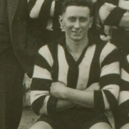 Portrait of Tom Wallis