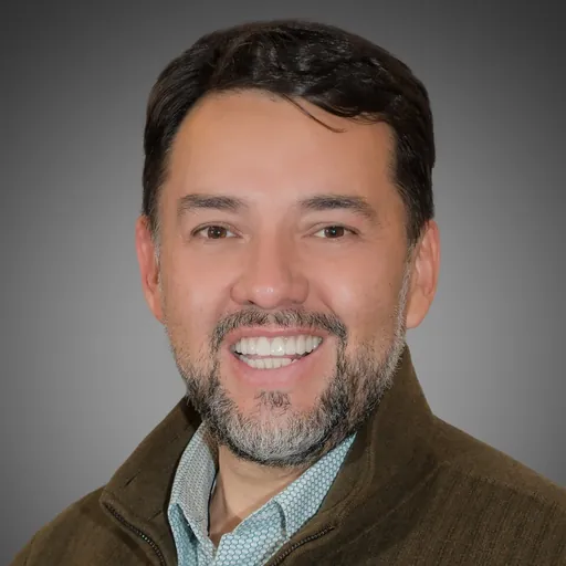Portrait of Erik Morón