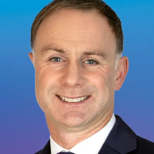 Portrait of Simon Watts