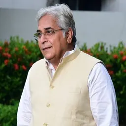 Portrait of Arun Vora