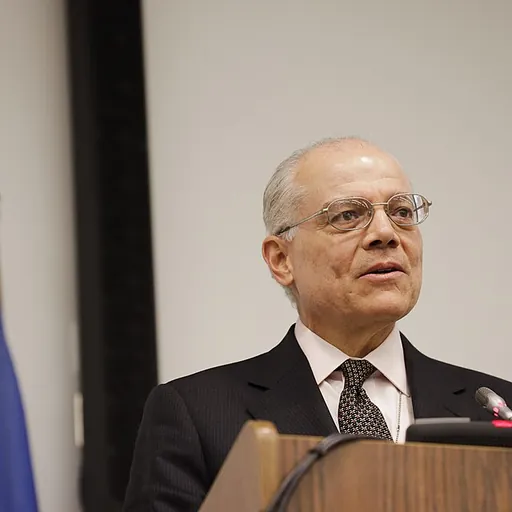Portrait of Eduardo Ulibarri