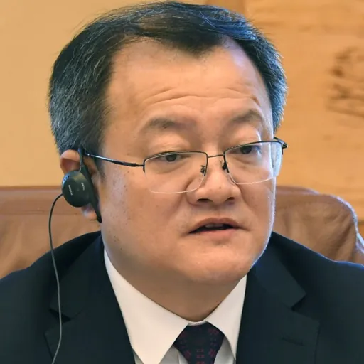 Portrait of Du Jiangfeng