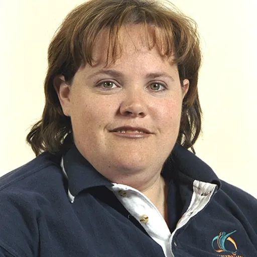 Portrait of Lynda Holt