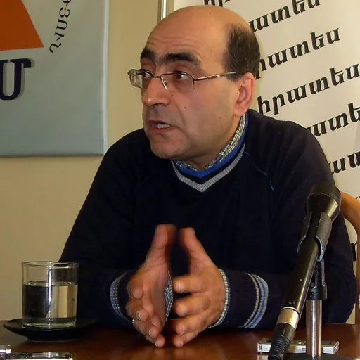 Portrait of Armen Babakhanian