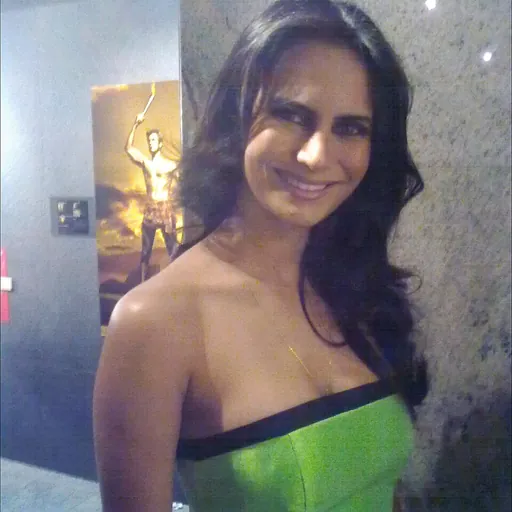 Portrait of Larissa Costa