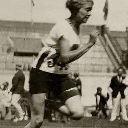 Portrait of Nettie Grooss