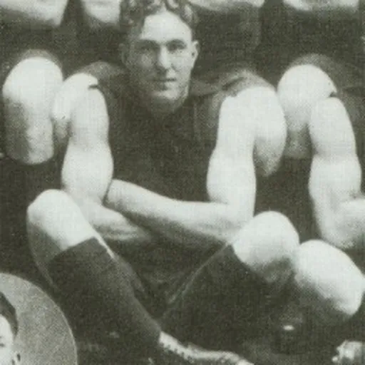 Portrait of Les Thomas