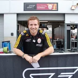 Portrait of Jason Tahincioğlu