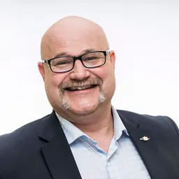 Portrait of Dan Davies