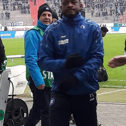 Portrait of David Kinsombi