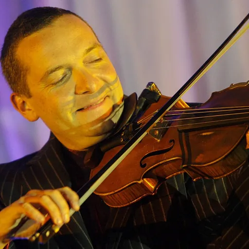Portrait of Ian Cooper