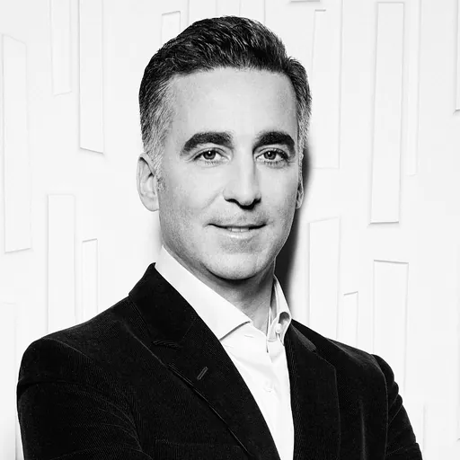 Portrait of Avery Lipman