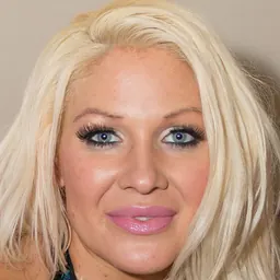 Portrait of Jillian Hall