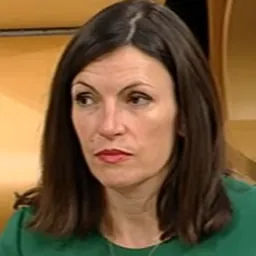Portrait of Cara Hilton