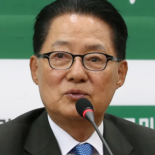 Portrait of Park Jie-won