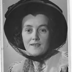 Portrait of Hazel Treweek