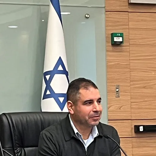 Portrait of Osher Shekalim