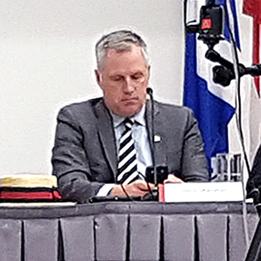 Portrait of Steve Shanahan