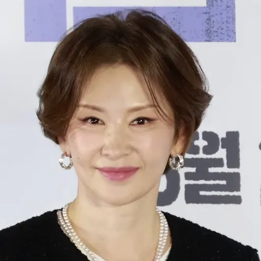 Portrait of Lee Mi-sook
