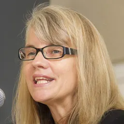 Portrait of Cynthia Barnett