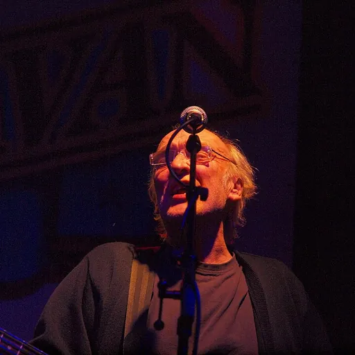 Portrait of Jim Leverton