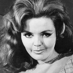 Portrait of Deanna Lund