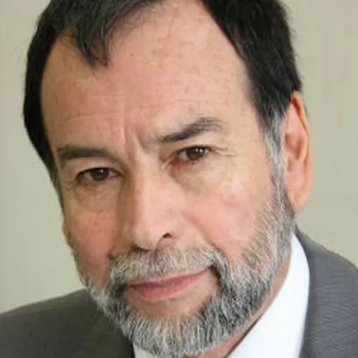 Portrait of Nelson Ávila