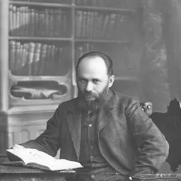 Portrait of Maxime Vinaver