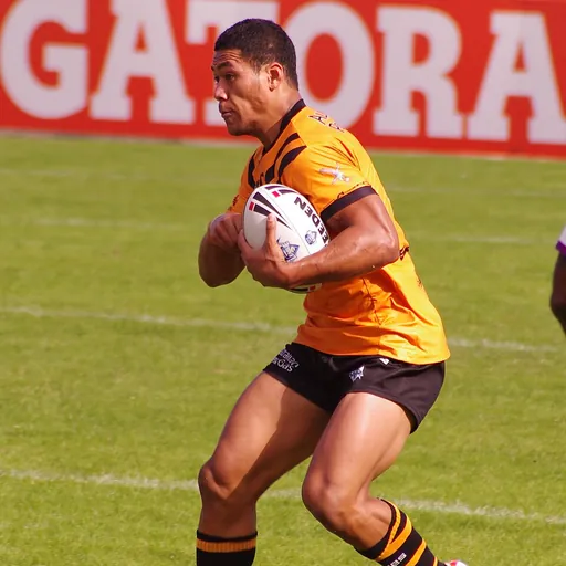 Portrait of Tim Simona