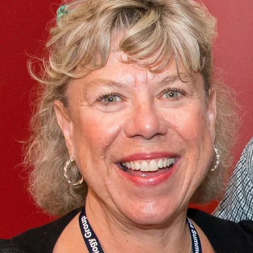 Portrait of Linda McCulloch