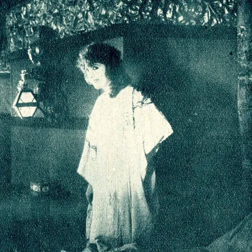 Portrait of Maryse Dauvray