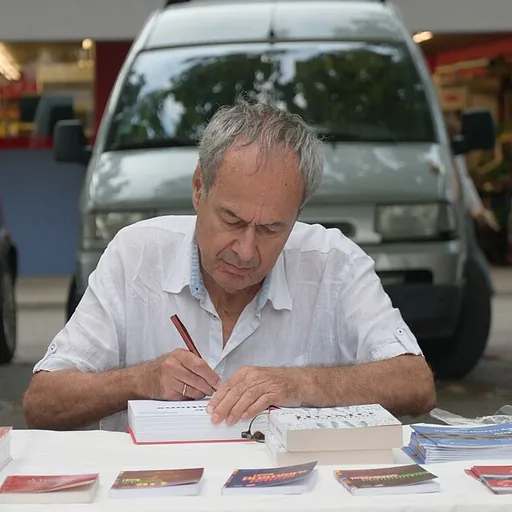 Portrait of Jean-Paul Demoule