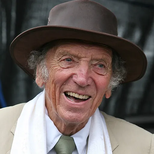 Portrait of Knut Steen