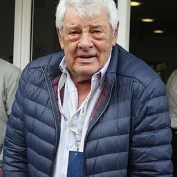 Portrait of Ian Gillard
