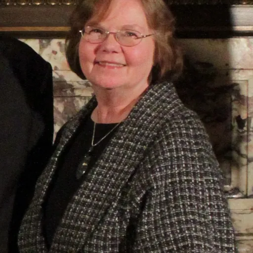 Portrait of Diane Loeffler